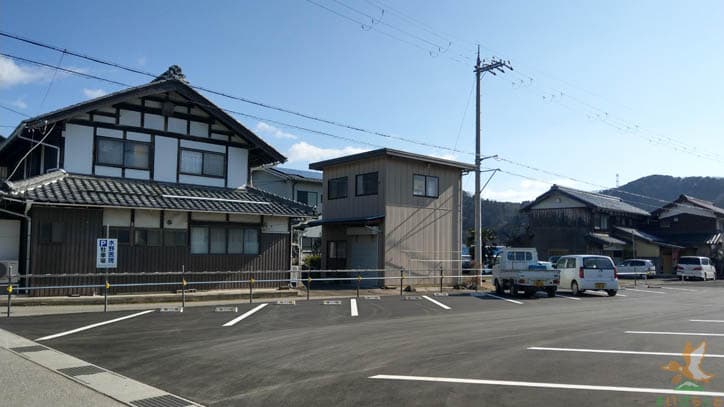 水野医院駐車場